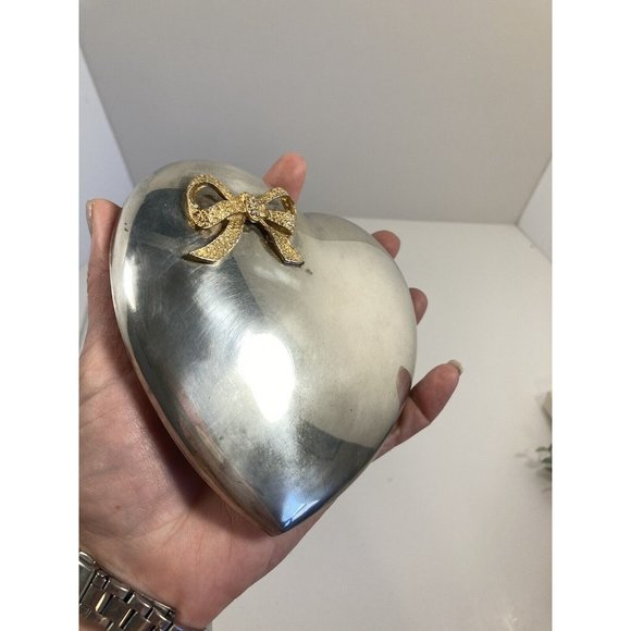 Vintage Silver Tone Heart Shaped Box with Gold Tone Bow Made in Hong Kong - Picture 9 of 11